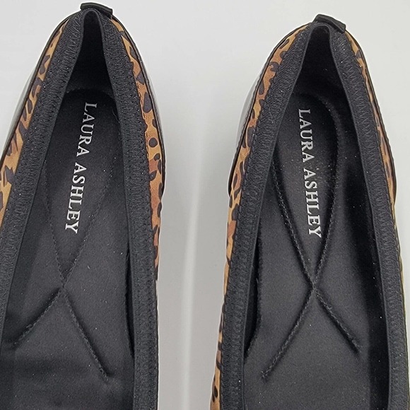 Laura Ashley Wenlock Ballet Cheetah Flats Black Patent Leather Slip On Size 6.5M - Picture 5 of 8
